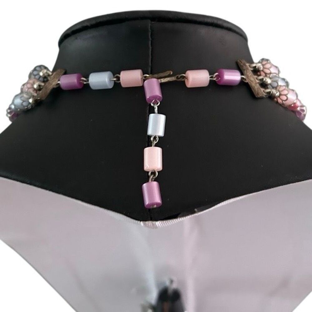 Vtg Triple Strand Necklace 16" & 1.5" Clip-on Earrings Set Multicolor Glass Bead - Picture 10 of 10